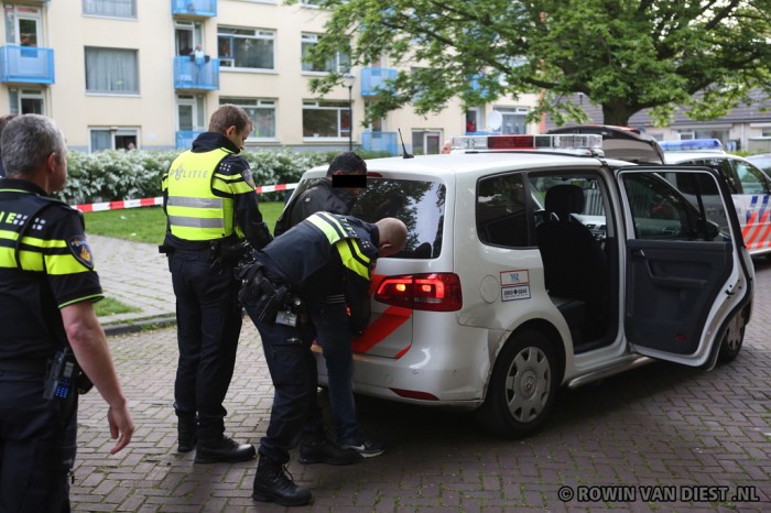 Vijf aanhoudingen bij burenruzie aan de Denemarkenstraat