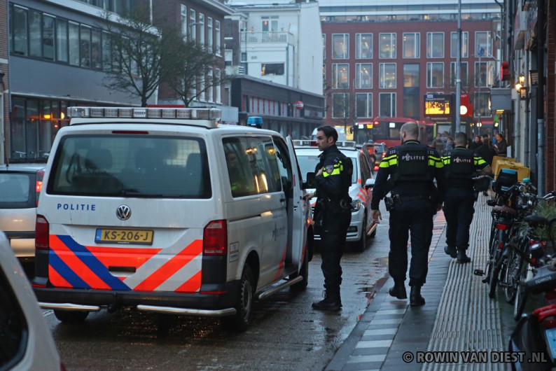 Massale politie-inzet na melding over ruzie met vuurwapen bij shoarmatent